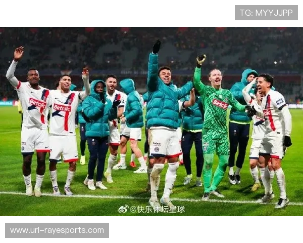 朗斯本赛季客场仅输巴黎展现竞争力